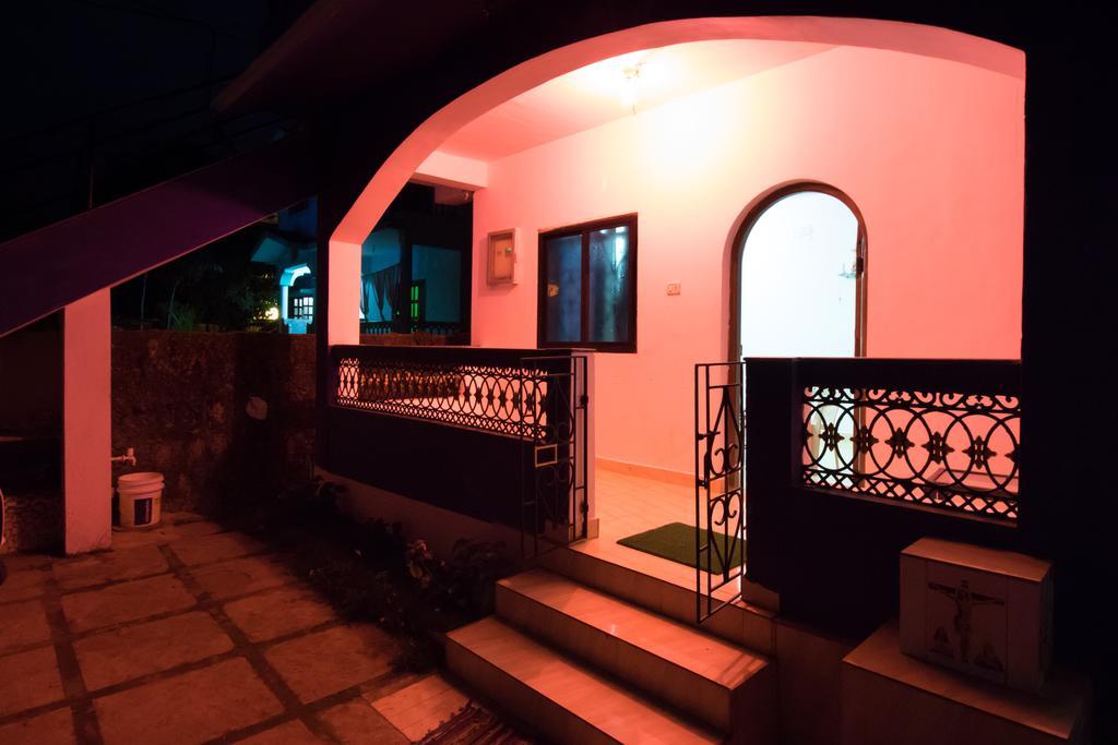 Brittos Homestay Mandrem Exterior foto